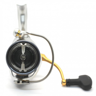 Катушка Daiwa Freams 21 LT 3000