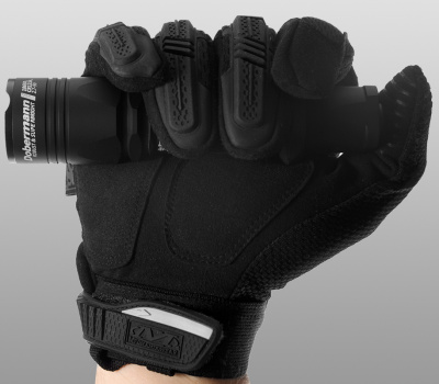 Тактический фонарь Armytek Dobermann Pro (тёплый свет)