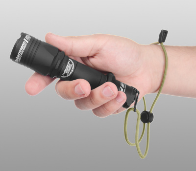 Тактический фонарь Armytek Dobermann (красный свет)