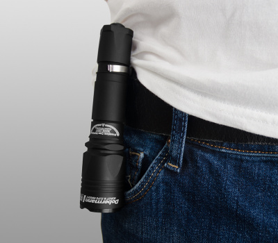 Тактический фонарь Armytek Dobermann Pro (тёплый свет)