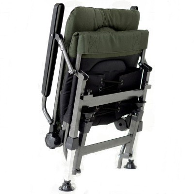 Кресло карповое складное Elektrostatyk с подлокотниками и столиком F5R ST/P