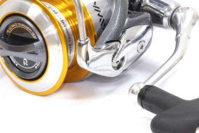 Катушка Daiwa 11 FREAMS 2500