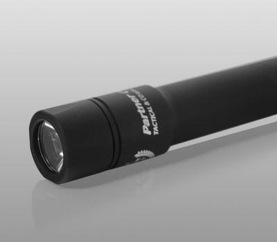Тактический фонарь Armytek Partner C4